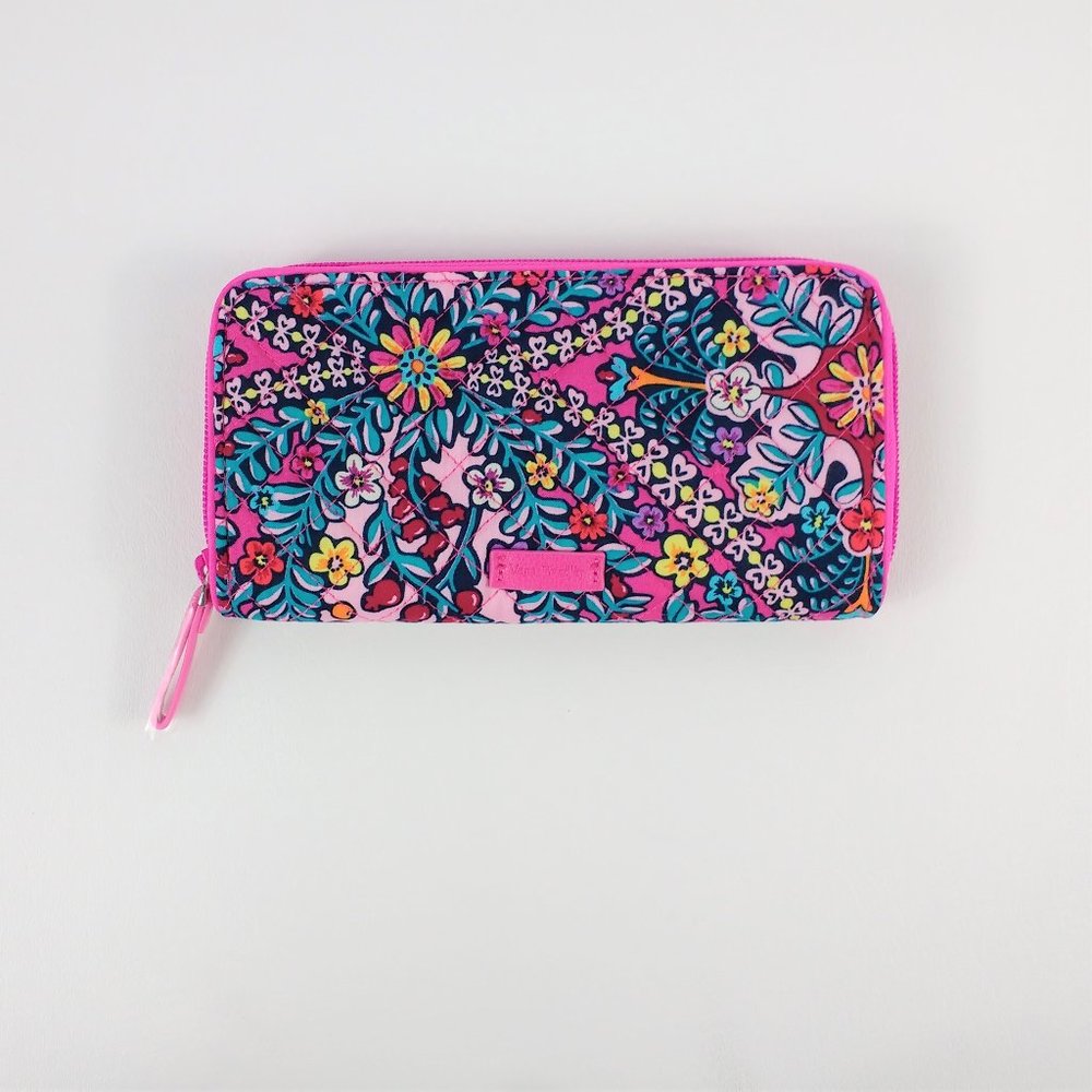 Vera Bradley RFID Georgia Wallet in Kaleidoscope